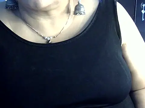 Snapshot of Soniya_Sha chatting on July 11, 2026, 8:17 am Soniya Sha online show from July 11, 2026, 8:17 am