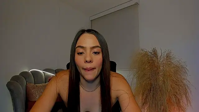 Snapshot of Kamilamonroe chatting on December 23, 2025, 3:48 am Kamilamonroe online show from December 23, 2025, 3:48 am