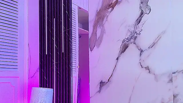 BellaHarpeer online show from March 18, 2026, 8:12 pm