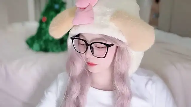 fayebabe online show from December 16, 2025, 1:27 pm