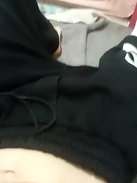 Snapshot of riballll9 chatting on February 8, 2026, 5:44 am riballll9 online show from February 8, 2026, 5:44 am