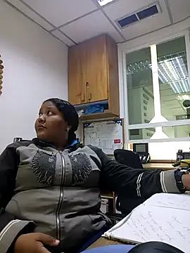 Snapshot of VaneandRossy chatting on February 13, 2026, 11:39 am VaneandRossy online show from February 13, 2026, 11:39 am