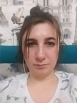 Snapshot of Koshova_1316 chatting on December 4, 2025, 4:38 pm Koshova 1316 online show from December 4, 2025, 4:38 pm