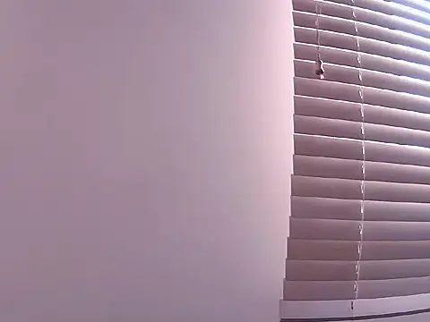 Fernanda andrew online show from April 14, 2026, 3:29 pm