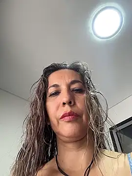 Snapshot of sandrafarrely chatting on March 27, 2026, 7:35 pm sandrafarrely online show from March 27, 2026, 7:35 pm