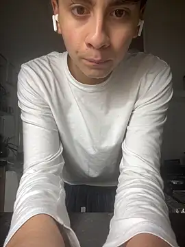 hungspanishtwink online show from February 22, 2026, 12:12 am