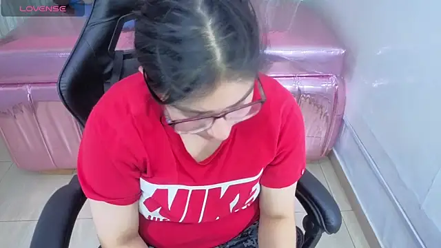 eva smit t online show from March 18, 2026, 2:15 am