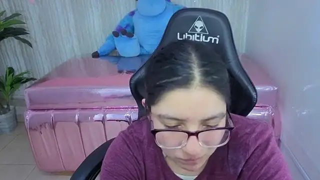 eva smit t online show from March 20, 2026, 2:27 am