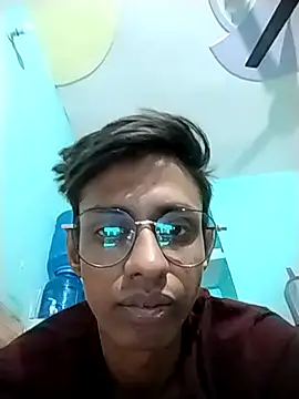 bottomnoida online show from December 4, 2025, 9:51 am