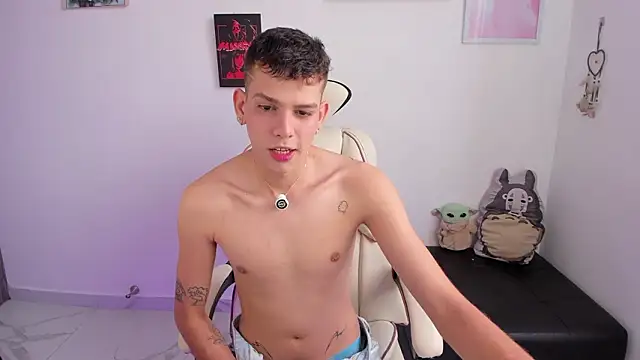 Snapshot of Jasson___ chatting on February 13, 2026, 12:45 pm Jasson online show from February 13, 2026, 12:45 pm