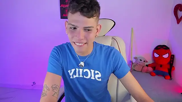 Snapshot of Jasson___ chatting on February 18, 2026, 7:54 pm Jasson online show from February 18, 2026, 7:54 pm