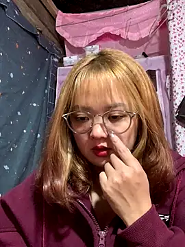 Snapshot of Samsam-006 chatting on January 7, 2026, 5:10 am Samsam-006 online show from January 7, 2026, 5:10 am