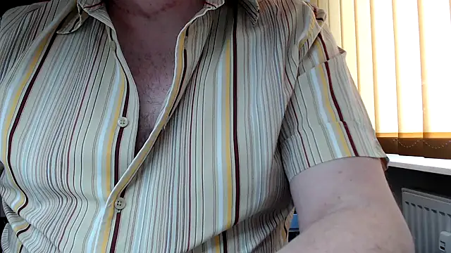 xm0rtix online show from April 8, 2026, 7:52 am