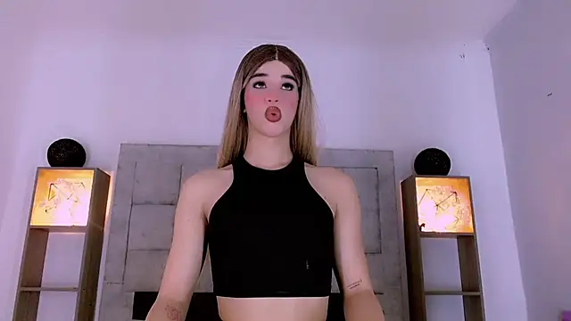 Snapshot of Hanna_Sophia1 chatting on December 16, 2025, 7:30 pm Hanna Sophia1 online show from December 16, 2025, 7:30 pm