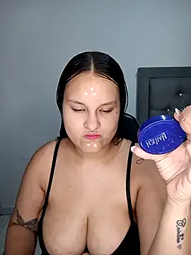 Snapshot of Valeriaa_21 chatting on June 18, 2026, 6:12 pm Valeriaa 21 online show from June 18, 2026, 6:12 pm