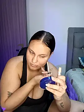 Snapshot of Valeriaa_21 chatting on June 26, 2026, 10:36 pm Valeriaa 21 online show from June 26, 2026, 10:36 pm