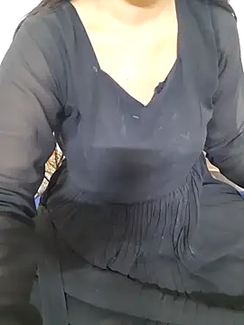 Riya rani8 online show from April 22, 2026, 4:08 pm