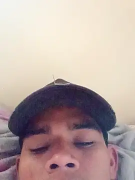 Tu Morenito04 online show from December 4, 2025, 7:22 pm