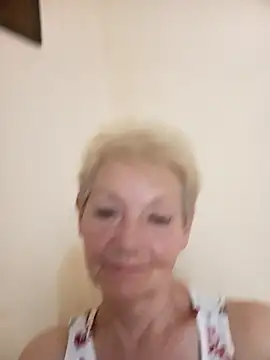 Snapshot of Calypso-Loove chatting on June 27, 2026, 1:28 pm Calypso-Loove online show from June 27, 2026, 1:28 pm
