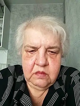 HapinessLovee online show from May 19, 2026, 8:31 am