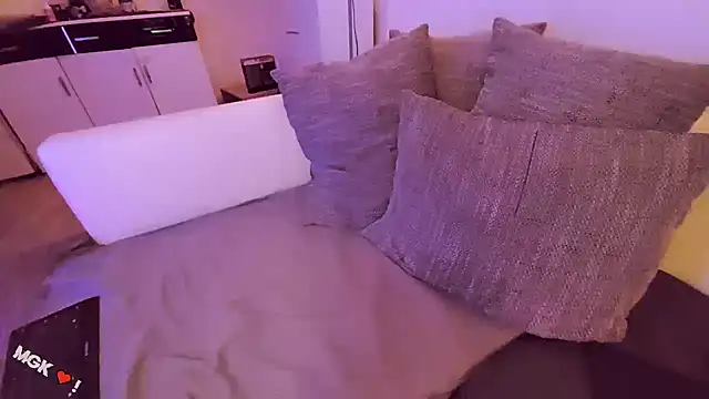 mindfvkc online show from March 28, 2026, 3:50 am