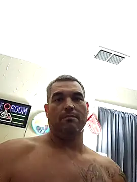 Lee trippy online show from July 14, 2026, 2:05 am
