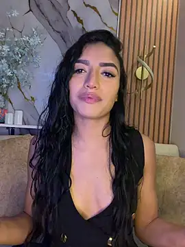 Snapshot of AlinaArgii chatting on July 17, 2026, 3:39 pm AlinaArgii online show from July 17, 2026, 3:39 pm
