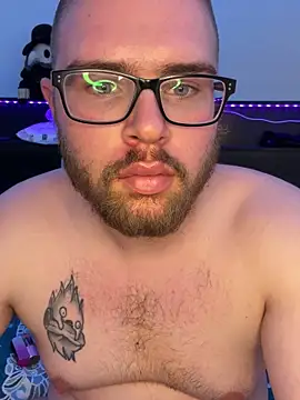 Comfortable-bite online show from December 4, 2025, 10:40 pm