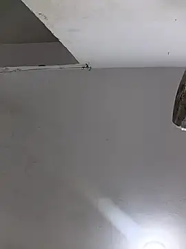 valenpaisita2123 online show from March 23, 2026, 3:21 am