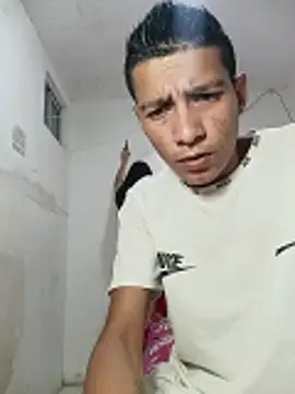 valenpaisita2123 online show from March 30, 2026, 2:45 am