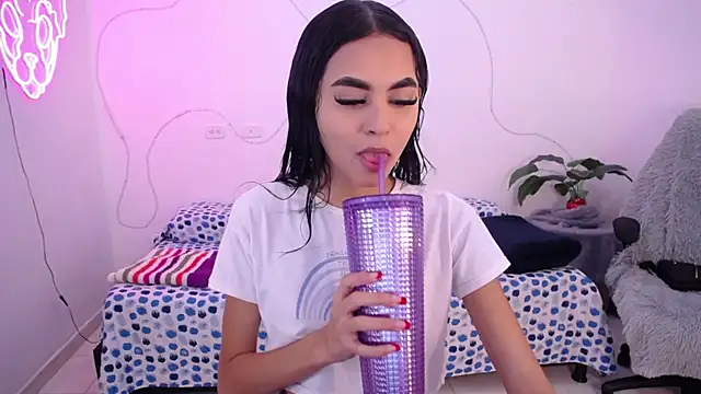 Sofia tgn online show from May 21, 2026, 6:37 pm