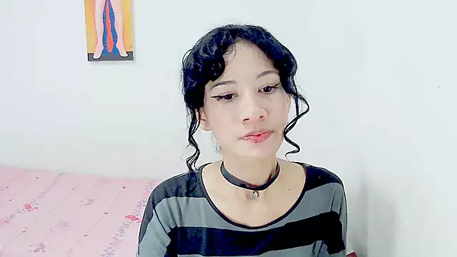 kiten punchs02 online show from December 5, 2025, 3:37 am