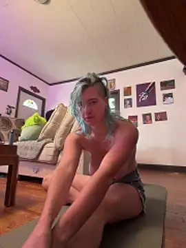 rosiebuddy online show from February 24, 2026, 6:39 pm