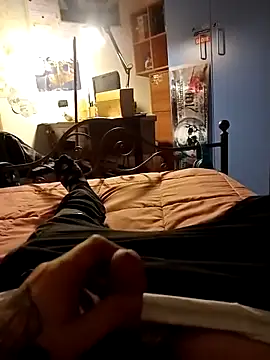 barbone15 online show from March 14, 2026, 4:18 am