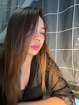 -Moon-20 online show from December 5, 2025, 6:04 pm