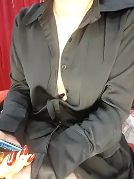 Snapshot of Alone_nothing chatting on February 28, 2026, 12:33 am Alone nothing online show from February 28, 2026, 12:33 am