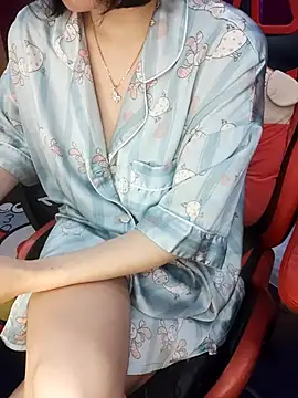 Snapshot of Alone_nothing chatting on March 20, 2026, 4:01 pm Alone nothing online show from March 20, 2026, 4:01 pm