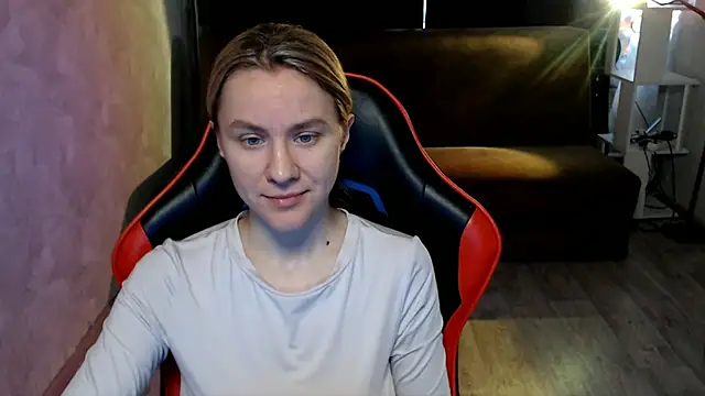 MiaBun1 online show from April 6, 2026, 2:53 am