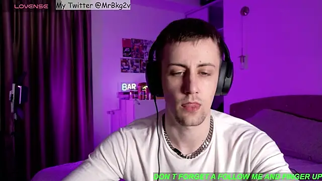Snapshot of Brellisimo chatting on May 21, 2026, 5:20 pm Brellisimo online show from May 21, 2026, 5:20 pm