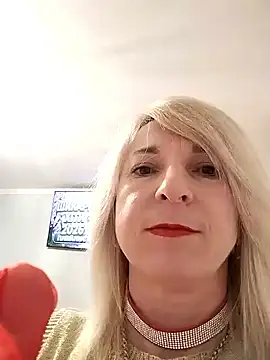 AhlyssaLove1155 online show from May 23, 2026, 6:12 pm