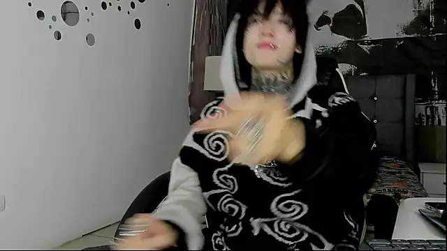 Snapshot of koryu_skull chatting on March 13, 2026, 11:00 pm koryu skull online show from March 13, 2026, 11:00 pm