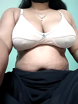 Uma-2 online show from December 23, 2025, 4:32 am