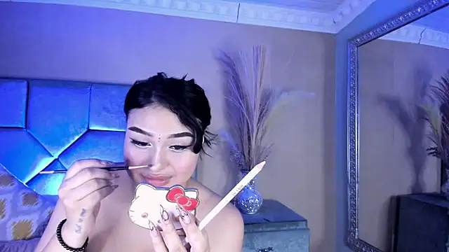 NaomySakura online show from May 21, 2026, 8:38 pm