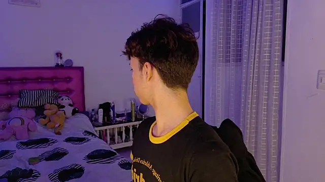 Dani Dancer online show from March 25, 2026, 1:22 am