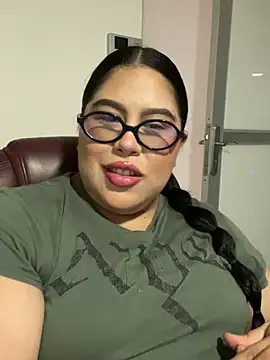 Mia Carters online show from July 22, 2026, 11:18 pm