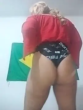 Snapshot of Danypopozuda chatting on March 1, 2026, 8:33 pm Danypopozuda online show from March 1, 2026, 8:33 pm