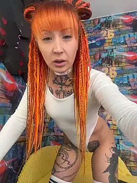 Snapshot of Tattoo__Moon chatting on February 20, 2026, 1:02 am Tattoo Moon online show from February 20, 2026, 1:02 am