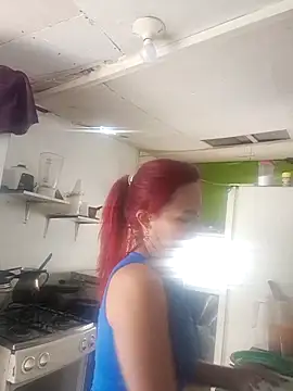 agathawalter  online show from February 14, 2026, 3:31 pm