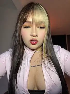 Snapshot of Daniela_ruizz chatting on May 12, 2026, 2:30 am Daniela ruizz online show from May 12, 2026, 2:30 am