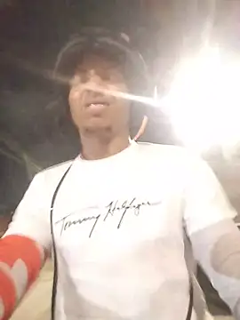 Andreskelly online show from April 16, 2026, 1:39 am